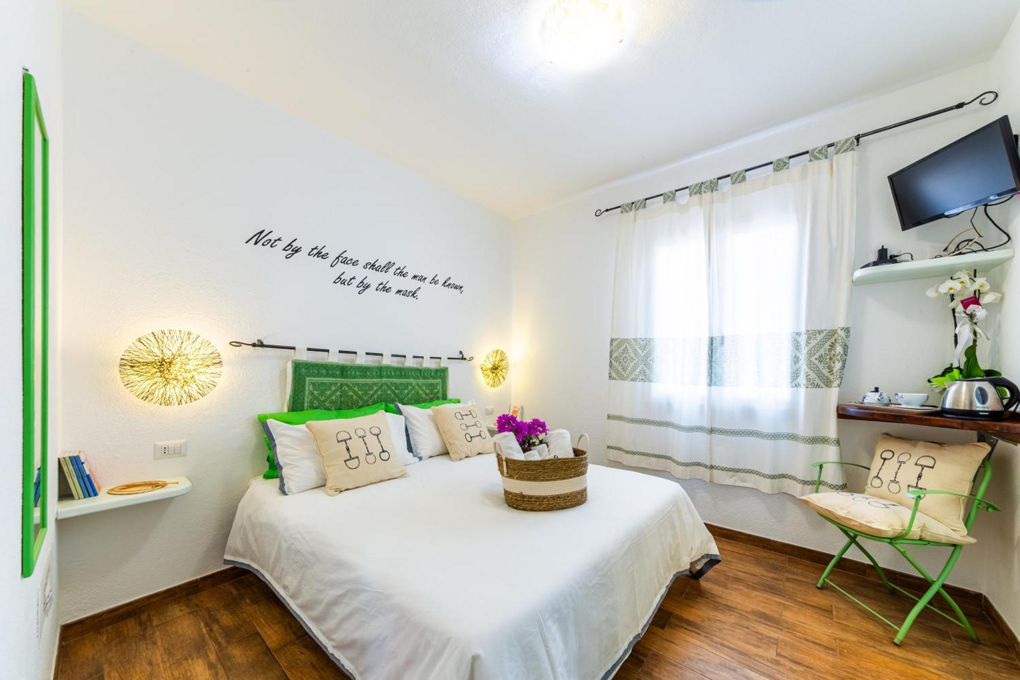 سانتا تيريزا غالّورا Le Maschere B&B المظهر الخارجي الصورة