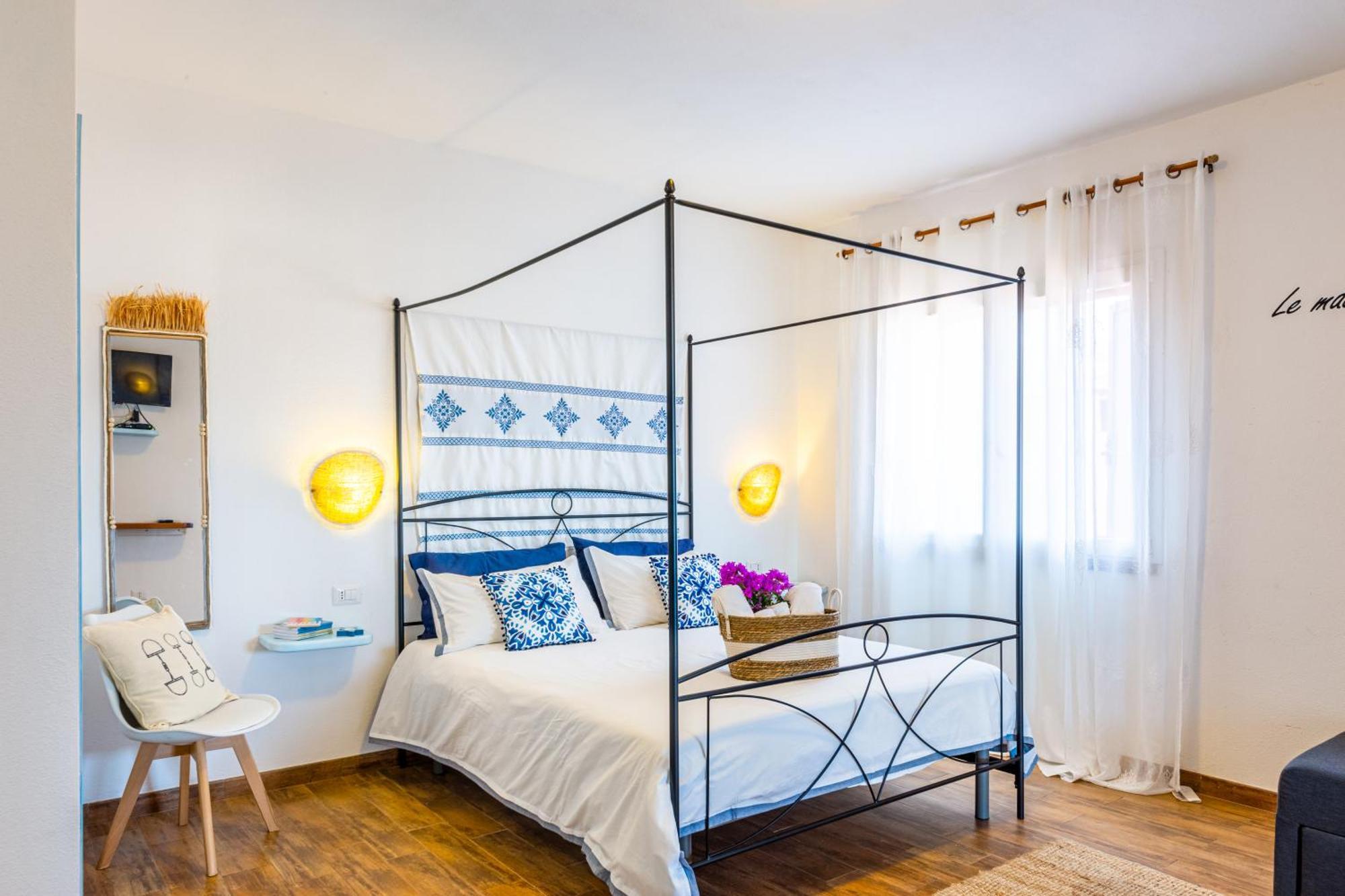 سانتا تيريزا غالّورا Le Maschere B&B المظهر الخارجي الصورة