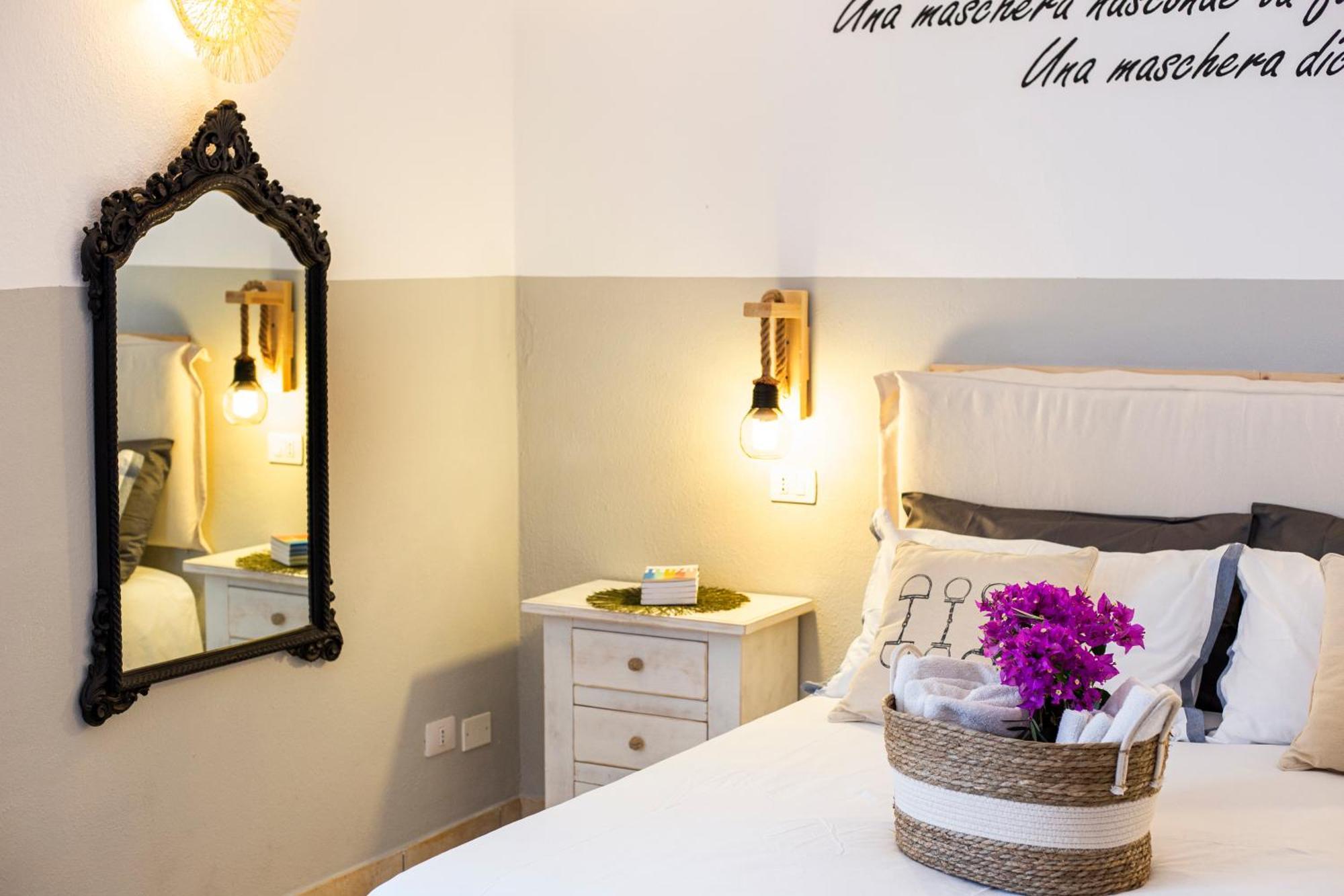 سانتا تيريزا غالّورا Le Maschere B&B المظهر الخارجي الصورة