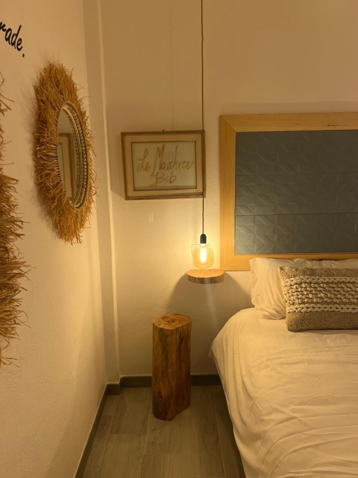 سانتا تيريزا غالّورا Le Maschere B&B المظهر الخارجي الصورة
