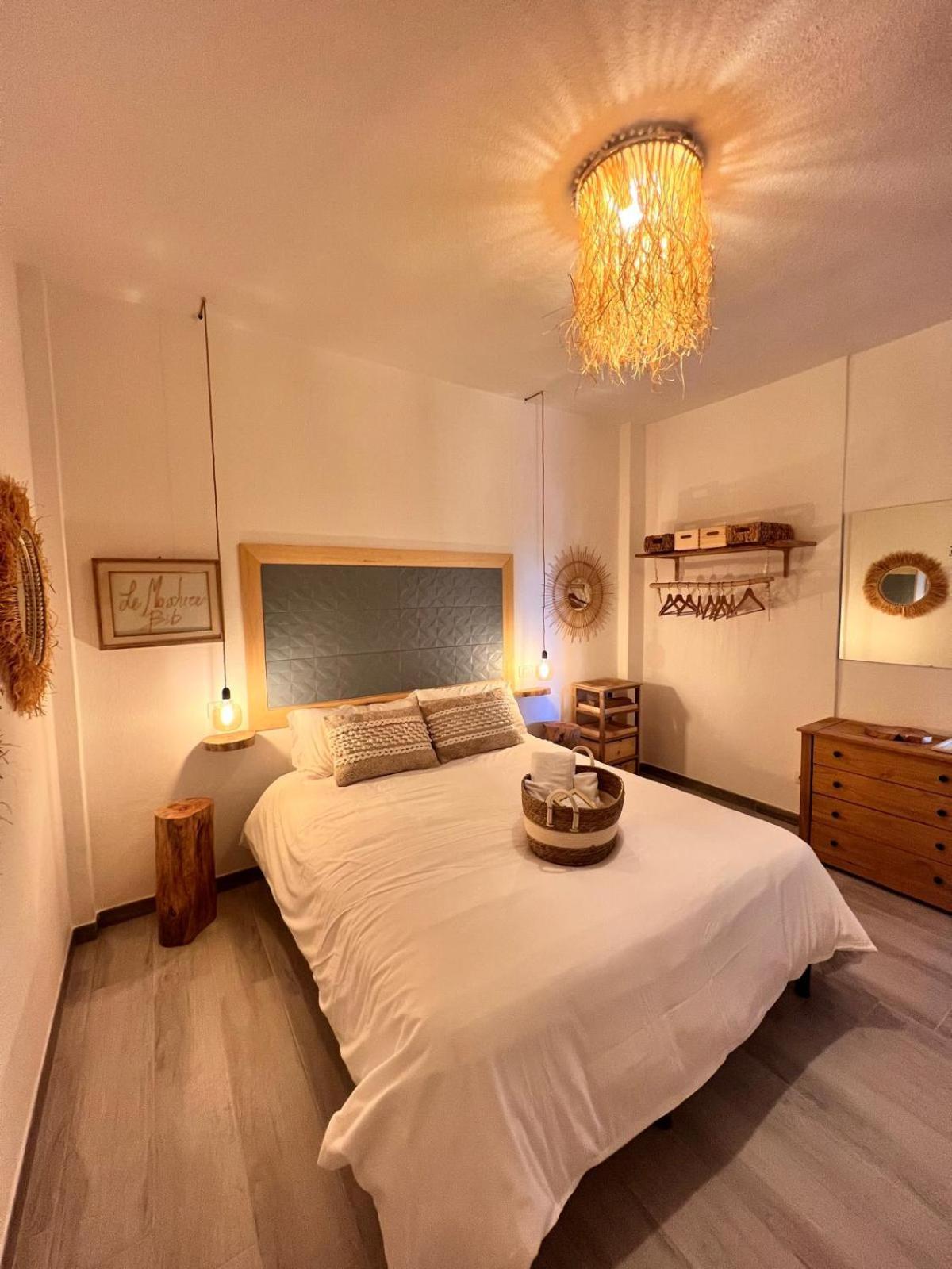 سانتا تيريزا غالّورا Le Maschere B&B المظهر الخارجي الصورة